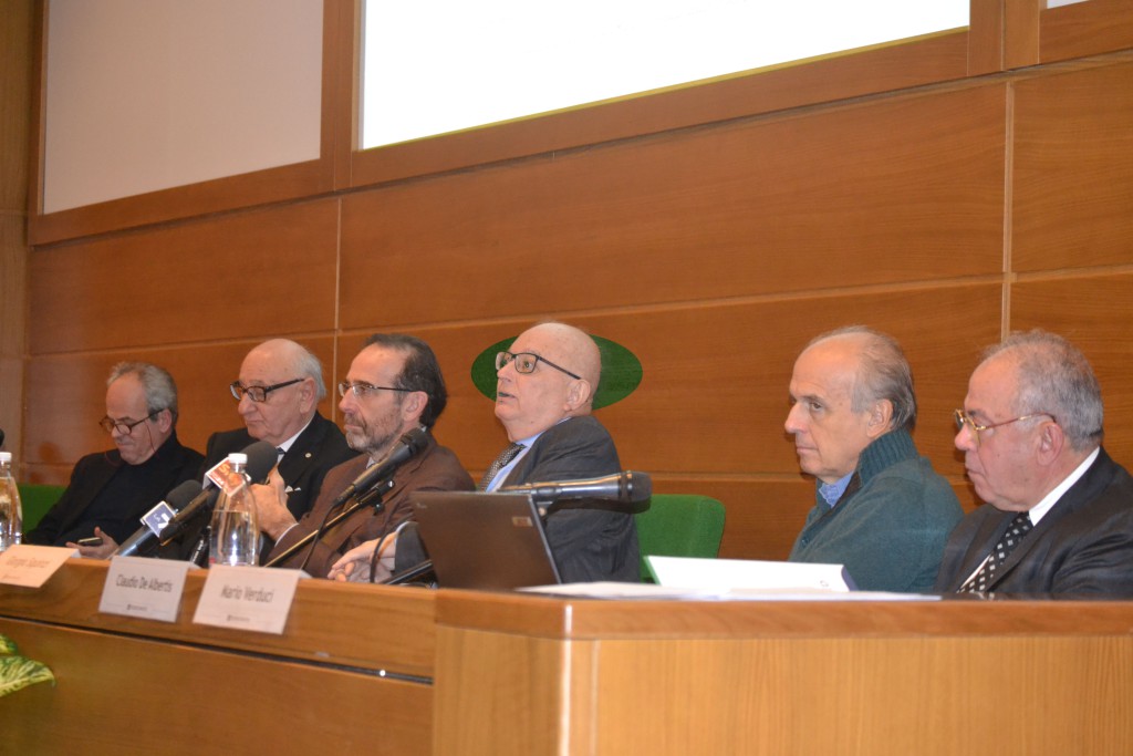 A partire da sinistra, Leopoldo Freyrie, Giuseppe Freri, Riccardo Nencini, Giorgio Squinzi, Claudio de Albertis, Mario Verduci.