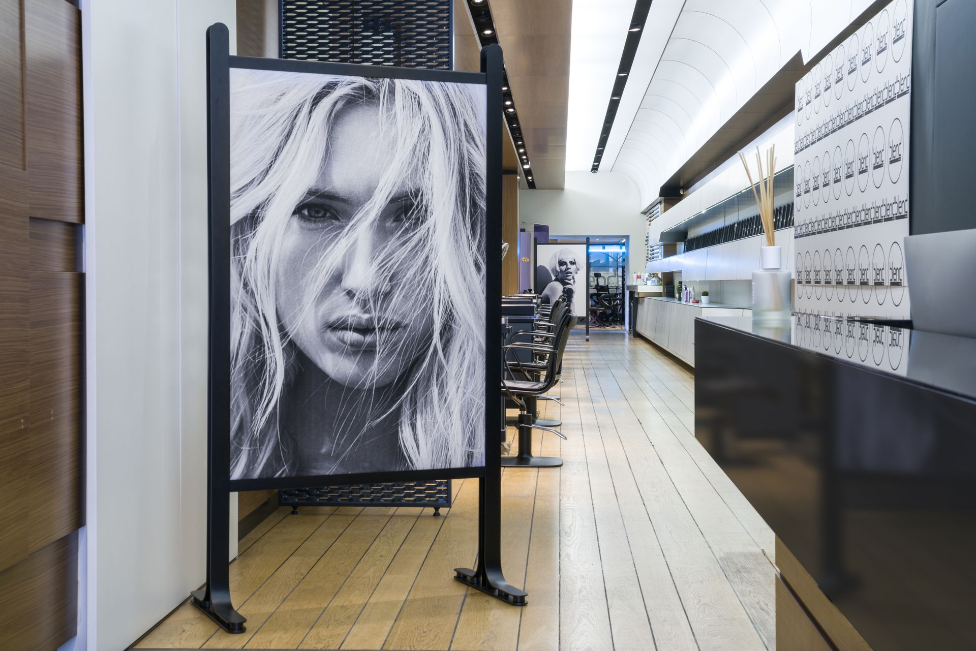 Divisori per ottenere distanziamento, privacy e